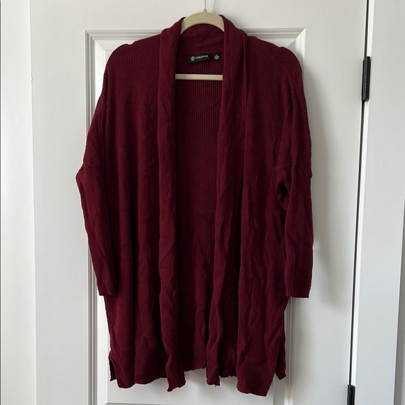 Versona Sweaters - Women's Burgundy Sweater Cardigan